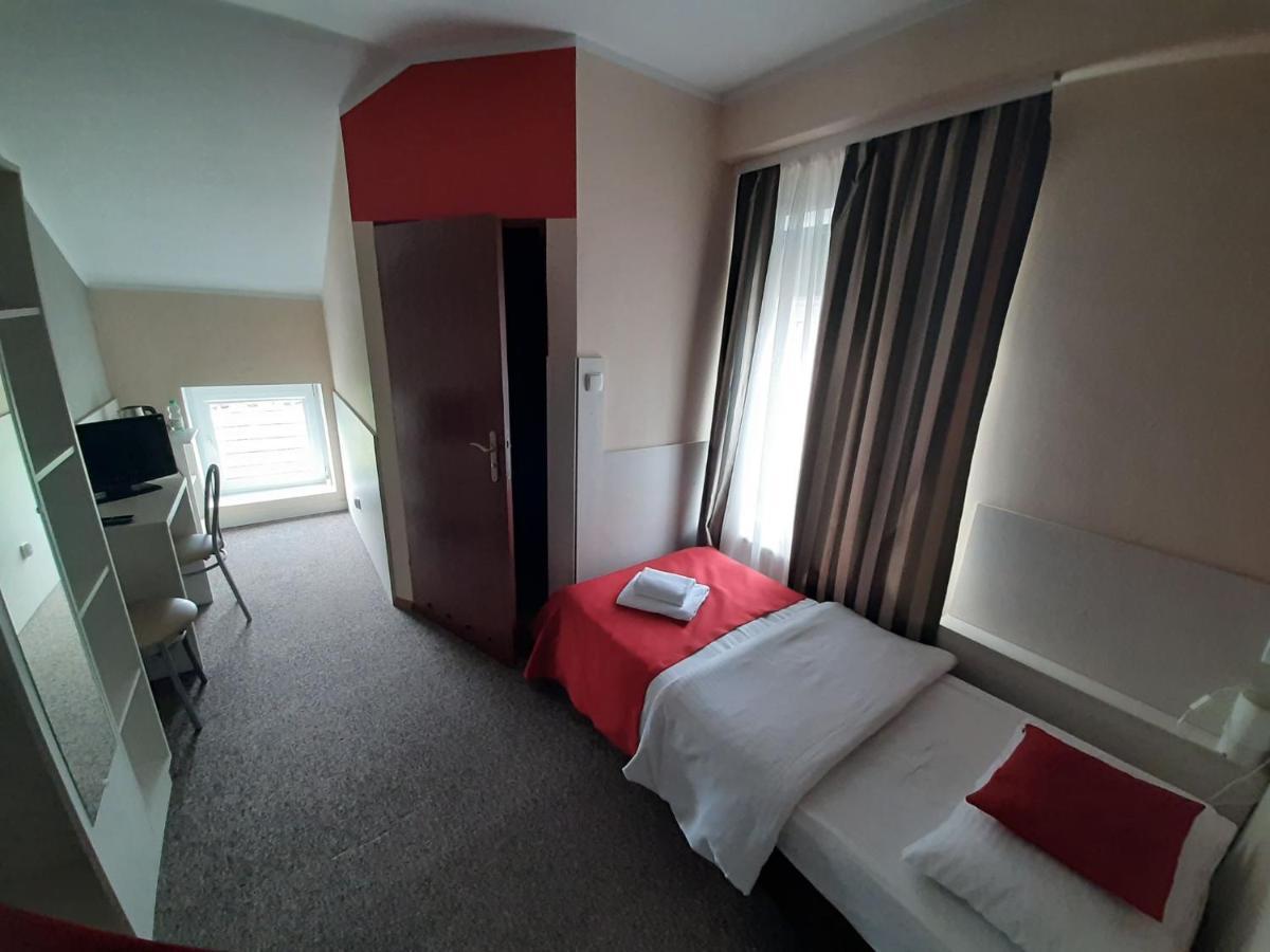 Hostel Przystanek Stary Toruń Екстериор снимка