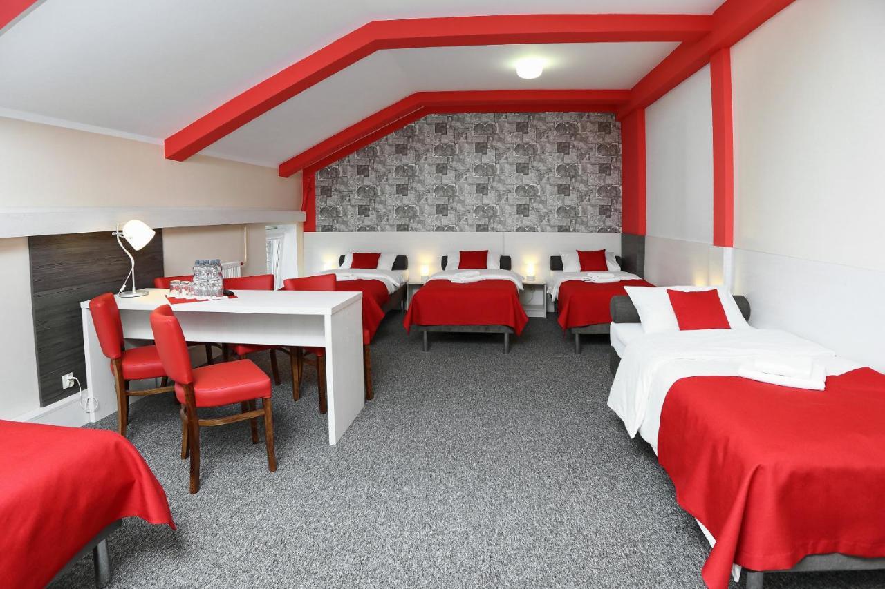 Hostel Przystanek Stary Toruń Екстериор снимка